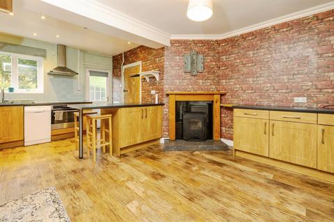 3 bedroom terraced house for sale, Hartsholme Drive, Lincoln