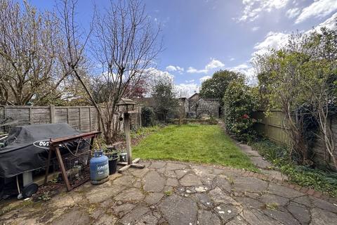 4 bedroom semi-detached house for sale, Elmbridge Road, Cranleigh