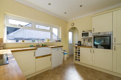 3 bedroom detached bungalow for sale, Minehead Avenue, Sully
