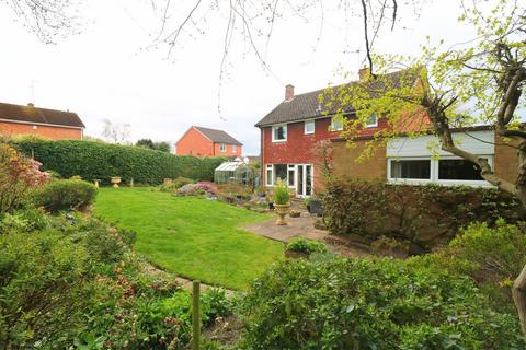 3 bedroom detached house for sale, Fallowfield Road, Walsall