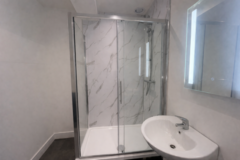 2 bedroom flat to rent, Commercial Street, Newport, NP20