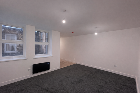 2 bedroom flat to rent, Commercial Street, Newport, NP20