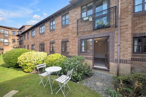 2 bedroom retirement property for sale, Wedderburn Lodge, Harrogate HG2