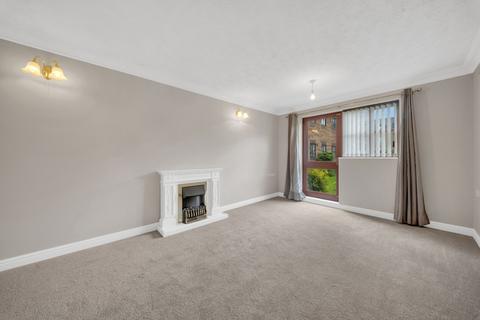 2 bedroom retirement property for sale, Wedderburn Lodge, Harrogate HG2