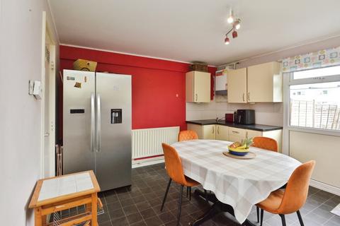 3 bedroom terraced house for sale, Broadlands, Netherfield, Milton Keynes, Buckinghamshire, MK6