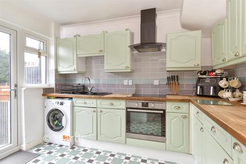 3 bedroom terraced house for sale, Horsted Avenue, Chatham ME4