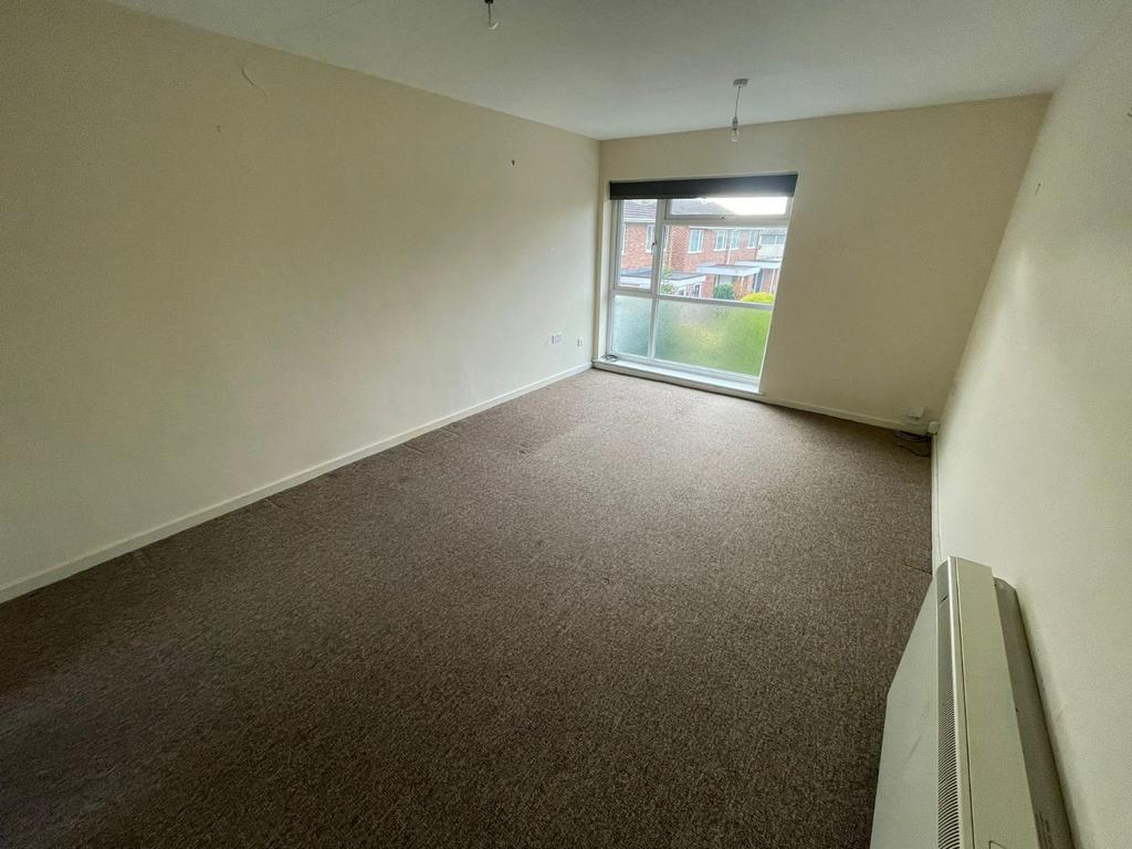 Apartment in Birmingham, Brandwood End - View 4