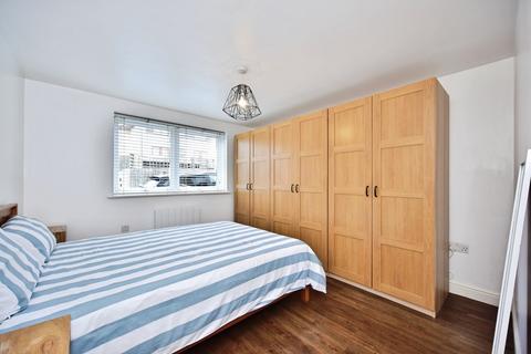 1 bedroom flat for sale, Coral Park, Maidstone, Kent, ME14