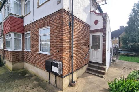 2 bedroom semi-detached house to rent, Stainton Road, Enfield