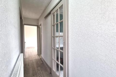 2 bedroom semi-detached house to rent, Stainton Road, Enfield