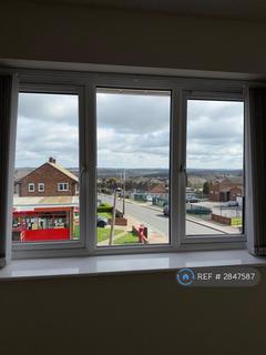 1 bedroom flat to rent, Monk Bretton, Barnsley, S71