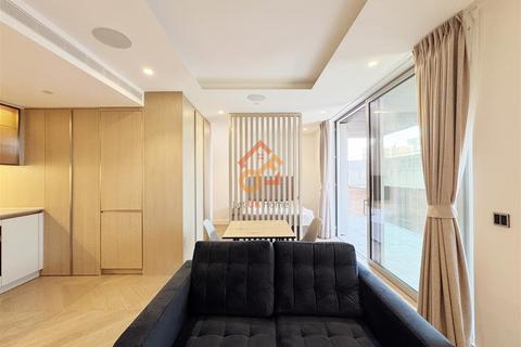 Studio to rent, The Haydon, 16 Minories, London EC3N