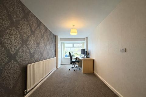 4 bedroom semi-detached house for sale, Lindale Avenue, Oldham OL9