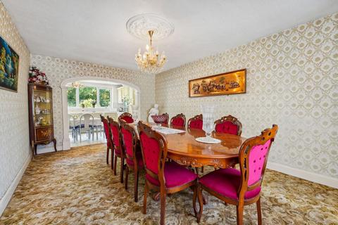 5 bedroom detached house for sale, Norbury Hill, London, SW16