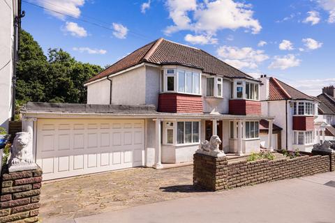 5 bedroom detached house for sale, Norbury Hill, London, SW16