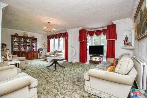 5 bedroom detached house for sale, Norbury Hill, London, SW16