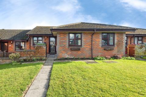2 bedroom terraced bungalow for sale, Westbury Lane, Newport Pagnell