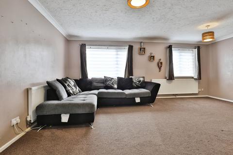 2 bedroom flat for sale, Gibson Road, Poole, Dorset, BH17