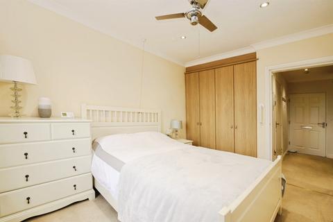 1 bedroom apartment for sale, The Village, Haxby, York