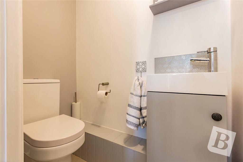 Cloakroom/WC