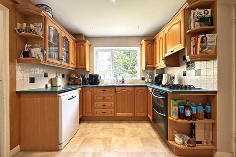 3 bedroom semi-detached house for sale, Hamilton Drive, Telford Estate, Shrewsbury