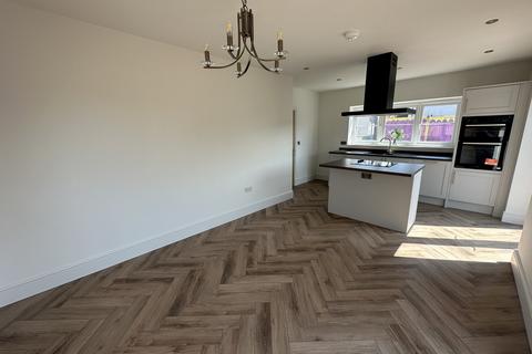 2 bedroom detached bungalow for sale, Ormskirk Road, Skelmersdale, WN8