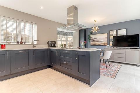4 bedroom detached house for sale, Byland Avenue, Killinghall, Harrogate