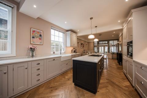 5 bedroom detached house for sale, Tilsmore Road, Heathfield