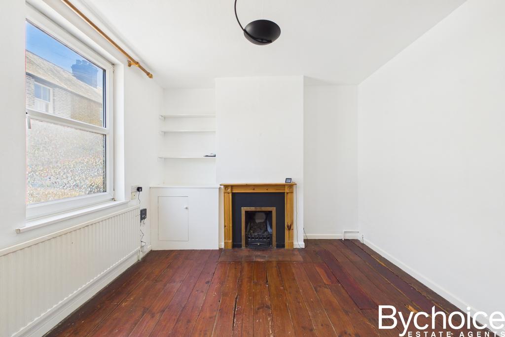 House in Cambridge, Chesterton, Cambridgeshire - View 3