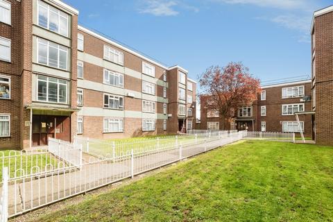 1 bedroom flat for sale, Diban Court, Diban Avenue, Hornchurch, RM12
