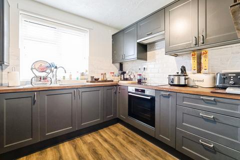 1 bedroom flat for sale, Diban Court, Diban Avenue, Hornchurch, RM12
