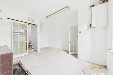 2 bedroom end of terrace house for sale, Highfield Road, Rowlands Gill