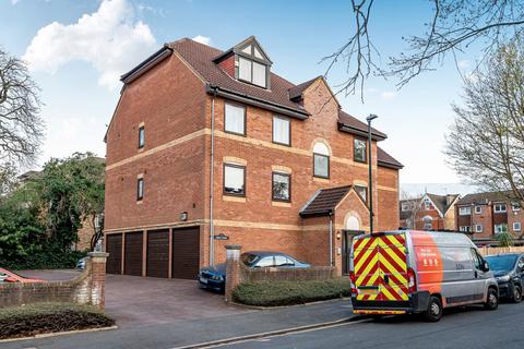 1 bedroom apartment for sale, Overton Road, Sutton