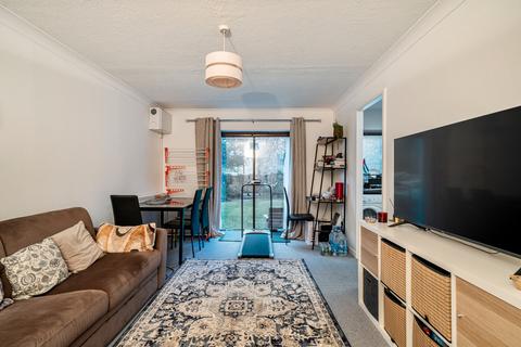 1 bedroom apartment for sale, Overton Road, Sutton