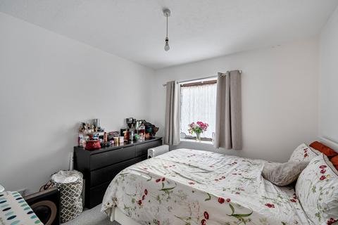 1 bedroom apartment for sale, Overton Road, Sutton