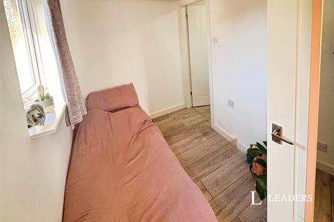 Studio to rent, Mansfield Close, Birchwood, WA3