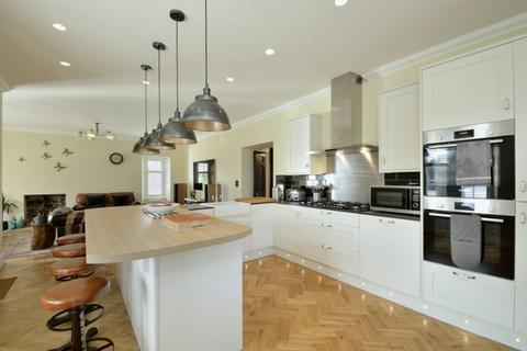 3 bedroom bungalow for sale, Rosebank Cemetery Lodge,  Sheddon Park Road, Kelso, TD5 7BW