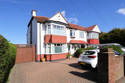 Addiscombe Road, Shirley Park