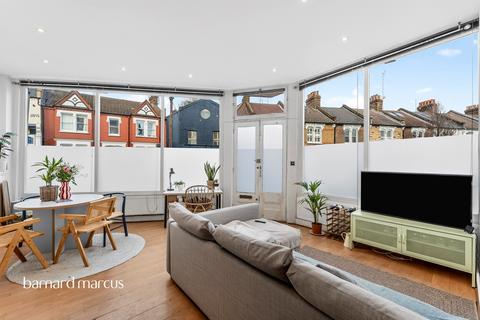 1 bedroom ground floor flat for sale, Dorothy Road, London