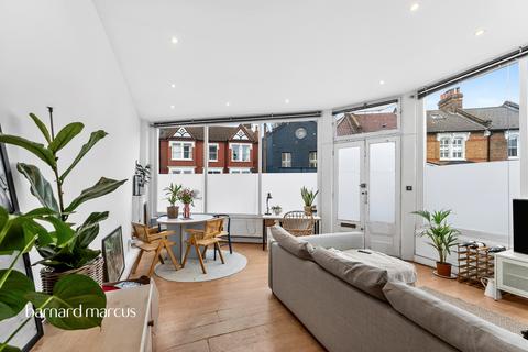 1 bedroom ground floor flat for sale, Dorothy Road, London