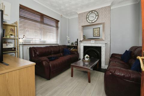 3 bedroom terraced house for sale, Mayors Walk, Peterborough