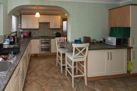 3 bedroom semi-detached house for sale, Fernlea Rd, Northwich