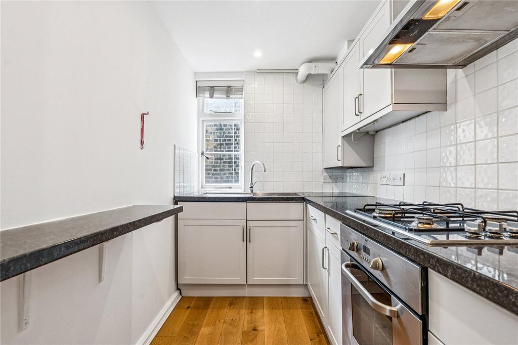 Apartment in London - More