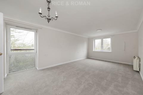 2 bedroom retirement property for sale, Alma Road, Windsor SL4