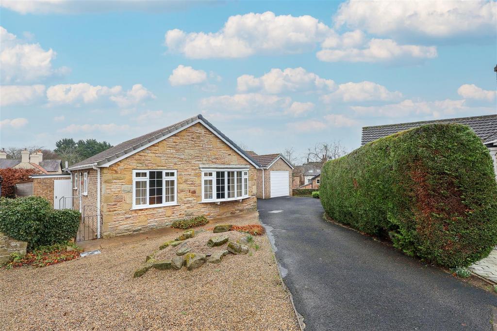 4 bedroom detached bungalow for sale