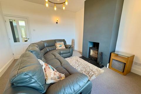 3 bedroom terraced house for sale, Banks End Road, Elland