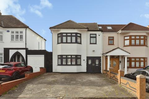 4 bedroom semi-detached house for sale, Clayhall Avenue, Clayhall, Ilford, IG5