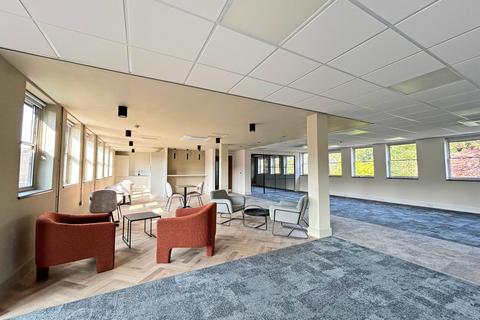 Office to rent, Heyes Ln Alderley Edge SK9 7LA