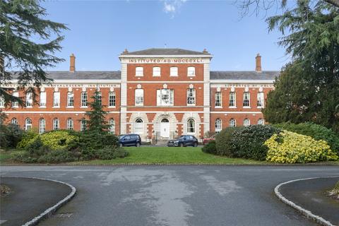 3 bedroom flat to rent, Ellesmere Place, Walton-on-Thames, Surrey, KT12