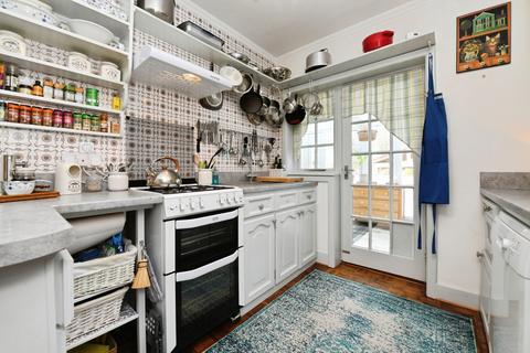 2 bedroom bungalow for sale, Clare Road, Braintree, Essex, CM7